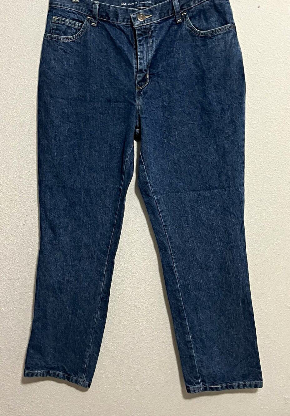 Lee Men's Blue Medium Wash Denim Jeans Relaxed Fit Straight Mid Rise 5-Pocket